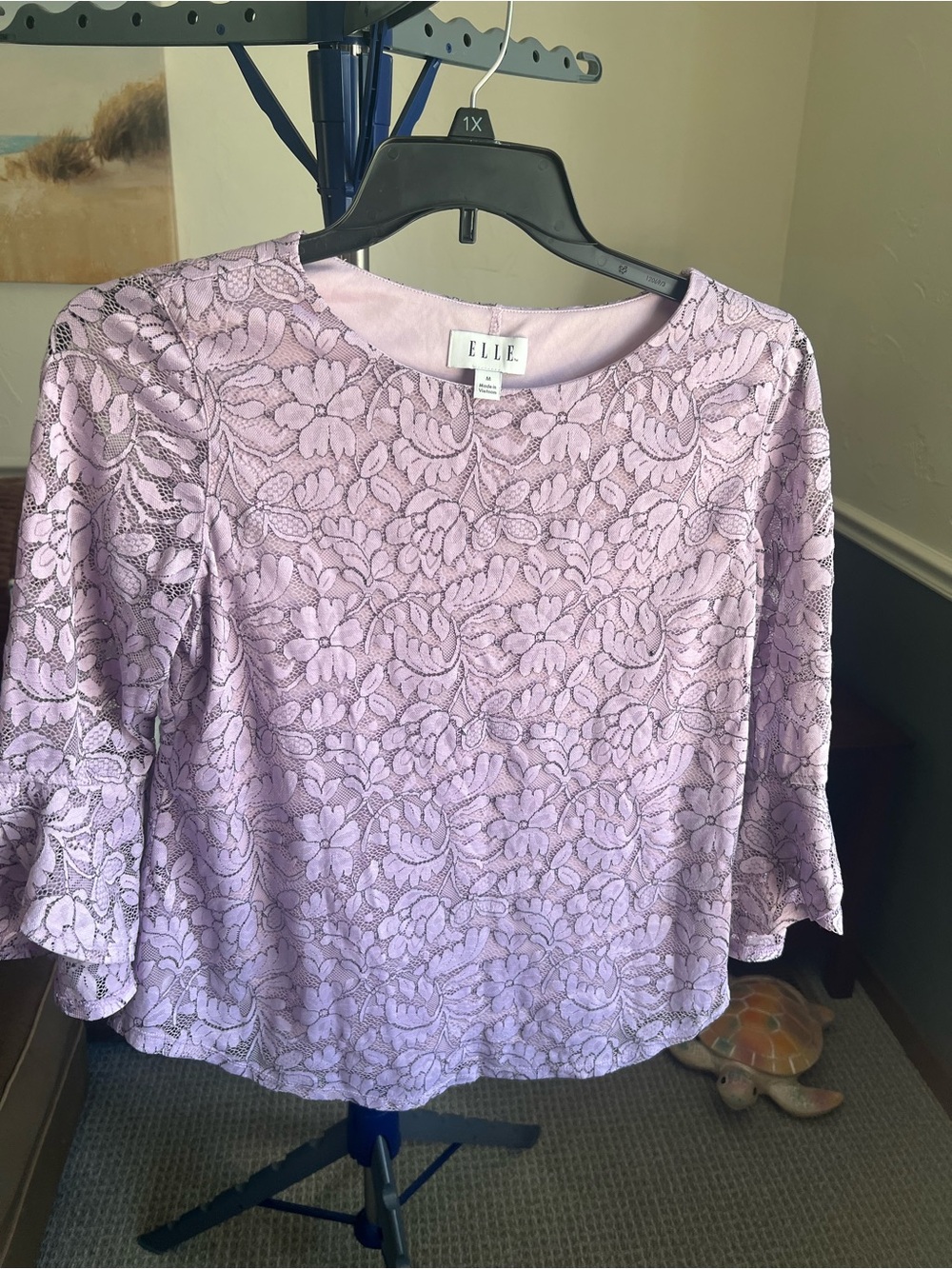 ELLE Purple Floral Lace Round Neck 3/4 Sleeve Pullover Blouse Women’s M # 407